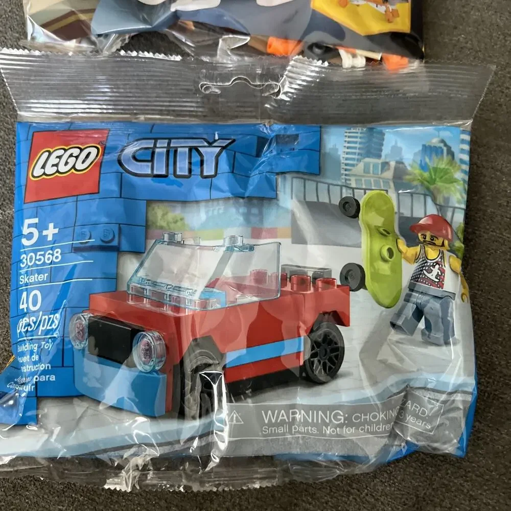 Lot Of 2 Lego Creator #30574 & Lego City #30568